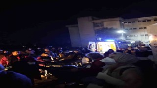 Üsküdarda Sultan Abdülhamid Han Eğitim ve Araştırma Hastanesinin çatı katında yangın çıktı, hastaların tahliyesi sürüyor
