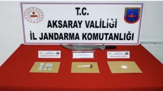 Uyuşturucu tacirlerine jandarma baskını: 2 gözaltı