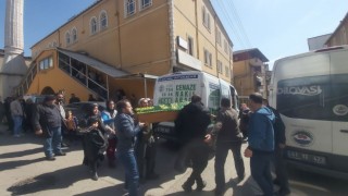 Üzerine demir kapı düşen çocuk yaşamını yitirdi