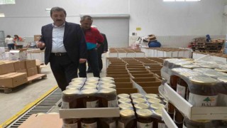 Vali Tavlı yardım toplama merkezinde incelemelerde bulundu
