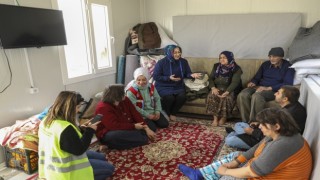 Van ekibi Malatyada yaraları sarmaya devam ediyor