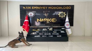 Vanda ‘Kökünü Kurutma operasyonu: Yarım tondan fazla uyuşturucu ele geçirildi