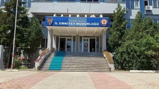 Yardım malzemelerini çalmıştı: Yeniden gözaltına alınan emniyet personeli tutuklandı