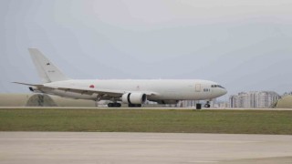 Yardım malzemelerini taşıyan Japon uçağı Türkiyeye ulaştı