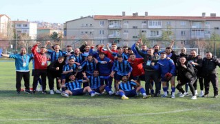 Yenimahalle Belediyespor namağlup liderlik koltuğuna oturdu