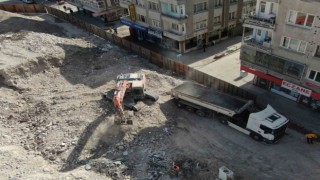 Yıkılamayan yıkım esnafı vurdu