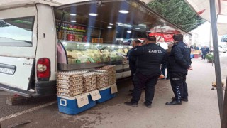 Zabıtadan Altınova Semt Pazarında sıkı denetim