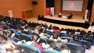 ZBEÜ Öğretim Üyesinden ‘Çanakkale Zaferi konferansı