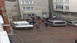 Zeytinburnunda dördüncü kattan düşen kadın hayatını kaybetti