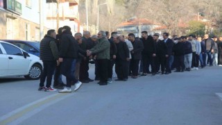 500 yıllık bayramlaşma zinciri bu yılda devam etti