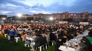 7 mahalle Ramazan bereketini Gönül Sofralarında yaşadı