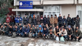 Adanada 59 düzensiz göçmen yakalandı