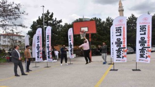 Afyonkarahisarı mahalle ligi heyecanı sardı