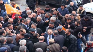 AK Parti adayları Ardahanda coşkuyla karşılandı