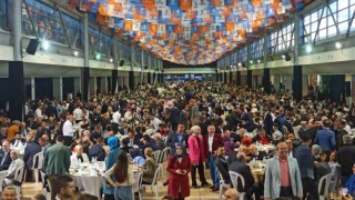 AK Parti Bursa teşkilatları iftarda buluştu