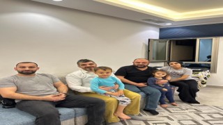 AK Parti Kuveyt SKM Başkanlığından Kuveyte gelen depremzede aileye ziyaret