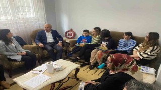 AK Parti Milletvekili Adayı Orhan Narinden depremzede aileye ziyaret