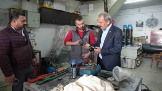 AK Partili Şahin Tin, Denizlili esnafla buluştu