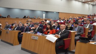 AK Partili Saygılı, İzmir Büyükşehir Belediye Meclisi toplantısına katıldı