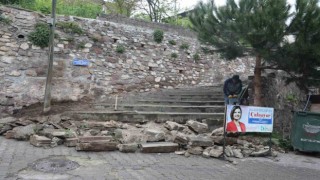 Akçakoca Mahallesinde merdivenler yenileniyor