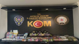 Alanyada kaçakçılık operasyonlarında 8 gözaltı