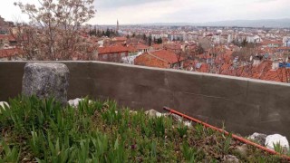 Alperen komutanlarından Arap Babanın kabri şerifi için başlatılan düzenleme çalışmaları tamamlandı
