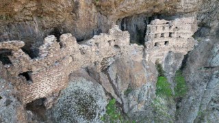 Ankaranın yıllara meydan okuyan gizemli manastırı