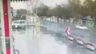 Annenin öldüğü, baba ve çocuklarının yaralandığı kaza kamerada