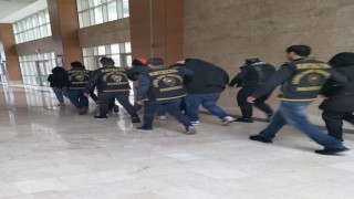 Antalya'da dublör kullanarak 50 milyon TLlik gayrimenkul dolandırıcılığı