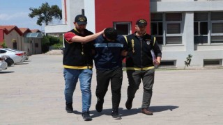 Apartmandan 13 adet su saati çalan şüpheli yakalandı, tutuklandı