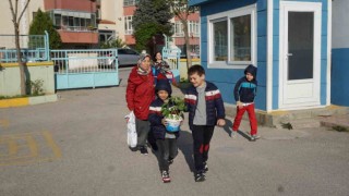 Ara tatil sona erdi, öğrenciler yeniden ders başı yaptı
