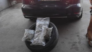 Araba lastiğinden 16 buçuk kilo uyuşturucu çıktı: 11 kişi tutuklandı