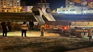 Aracıyla dereye uçtu, derede su akmaması sürücünün hayatını kurtardı