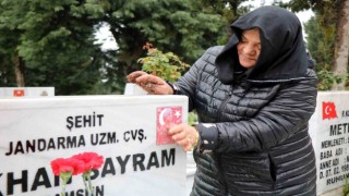 Arefe günü şehitlikte hüzün hakim