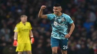 Arsenala bir çelme de Southamptondan