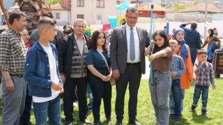 Atıl alan sosyal alana döndü, çocuklar çifte bayram yaşadı