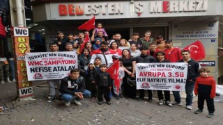 Aydında başarılı sporcular coşkuyla karşılandı