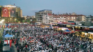 Aydınlılar, Büyükşehirin iftar sofralarında bir araya geldi