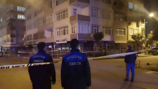 Bahçelievlerde kolonlarından ses gelen 46 yıllık bina tahliye edildi