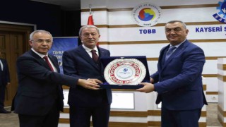 Bakan Akar: Cumhurbaşkanımızın savunma sanayiine olan ısrarı bütün sistemi hareketlendirdi”