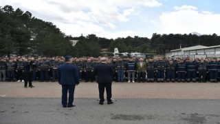 Bakan Akar ile Başkan Büyükkılıç, bayramlaşma programlarına TOGG ile katıldı
