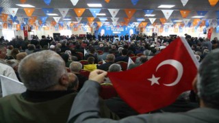 Bakan Akar ile Başkan Büyükkılıç, Yahyalı ve Develide müjdelerle gönülleri fethetti