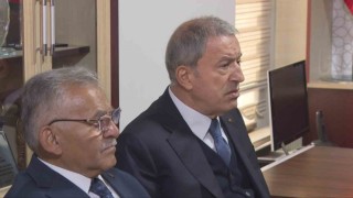 Bakan Akardan terörle iş birliğine yönelik “otobüs” benzetmesi