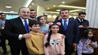 Bakan Çavuşoğlu Altındağlılarla iftar yaptı