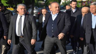 Bakan Çavuşoğlu bayram namazını Gazipaşada kıldı