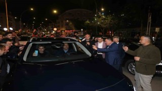 Bakan Çavuşoğlu, kendi kullandığı Togg ile Kepeze geldi