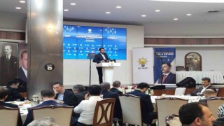 Bakan Kurum, AK Parti mahalle başkanlarıyla Ümraniye Belediyesinin sahur programında buluştu