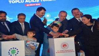 Bakan Kurum, Balıkesirde anahtar teslim ve yeni konutların temel atma törenine katıldı