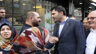 Bakan Kurum ile depremzede vatandaş arasında duygusal diyalog