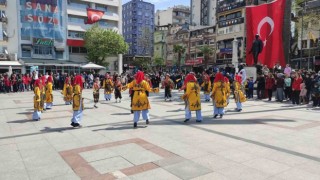 Bandırmada 23 Nisan coşkuyla kutlandı